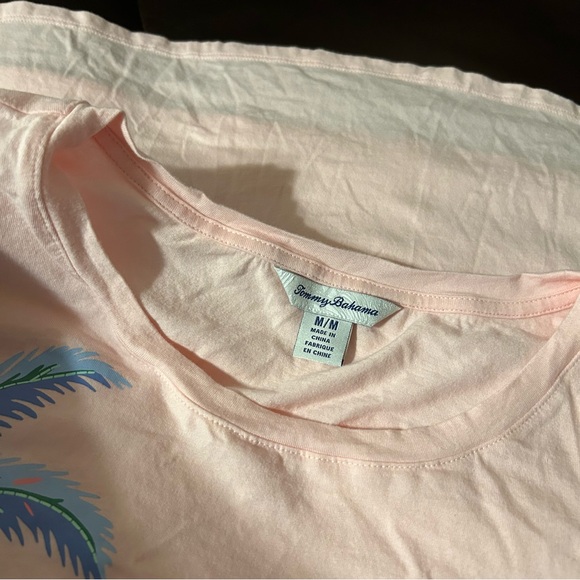 Tommy Bahama Women’s Tee Blouse Pink with Purple Palm Trees M Cotton Tencel - Picture 6 of 9